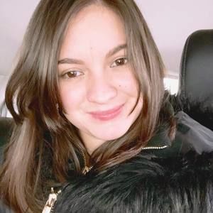 Meet your Posher, Reina